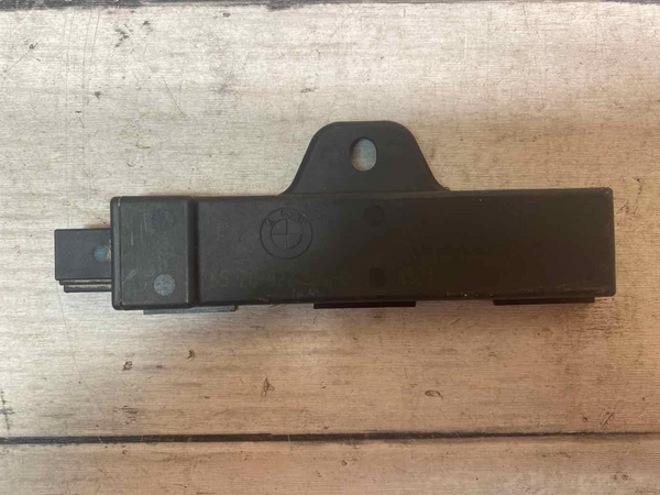 BMW 328 SERIES RADIO ANTENNA FM CONTROL MODULE 2014 UNIT ASSY OEM 922083202