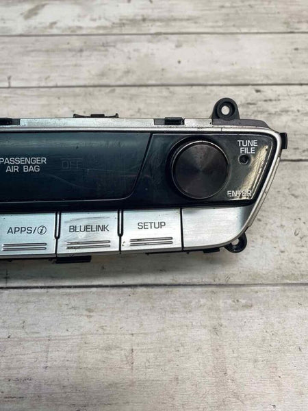 Hyundai Sonata radio am fm 18 to 19 radio control panel us built OEM 94510C2AA0