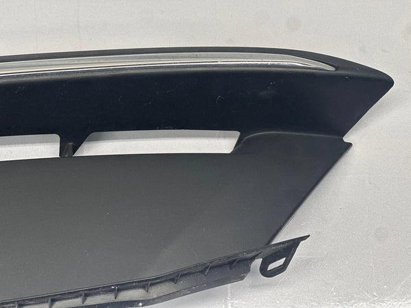 2018 HONDA CIVIC DRIVING LAMP BEZEL FRONT RIGHT PASSANGER ASSEMBLY OEM 71103