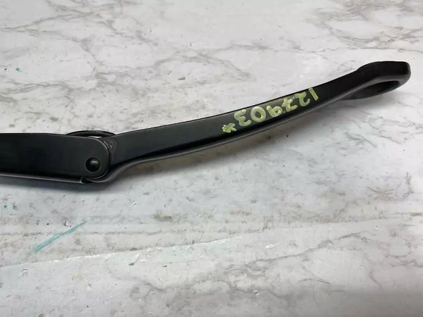 16 17 18 19 MERCEDES CLA 250 BRAZO DEL LIMPIAPARABRISAS BRAZO DEL LIMPIAPARABRISAS LADO IZQUIERDO OEM 1768203400