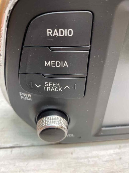 Hyundai Santa FE radio am fm 2019 2020 radio receiver OEM 96160S2300VCS