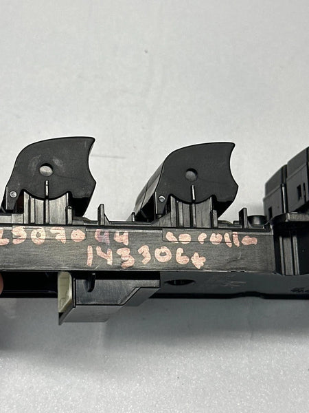 20 TO 22 TOYOTA COROLLA MASTER SWITCH FRONT DRIVER SIDE ASSY OEM 840400R040 SEDAN