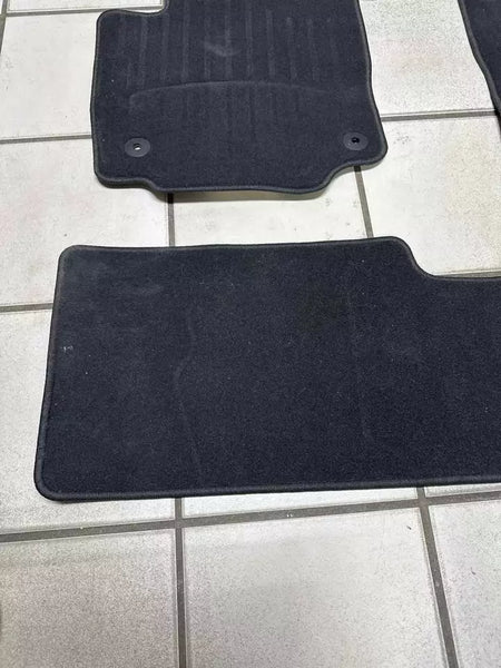 2019 CHEVY EQUINOX FLOOR MATS COMPLETE SET TWO FRONT & REAR OEM 84265141 84395199