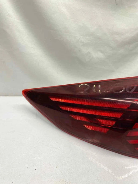 2020 HYUNDAI ELANTRA TAIL LIGHT LEFT SIDE QUARTER SED KOREAN ASSY OEM 92401F2510