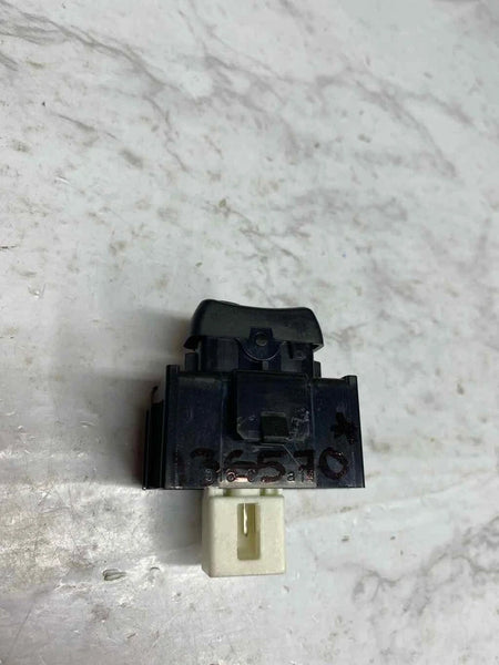 2017 TOYOTA 4RUNNER DOOR LOCK SWITCH FRONT RIGHT SIDE PASSANGER DOOR OEM 863
