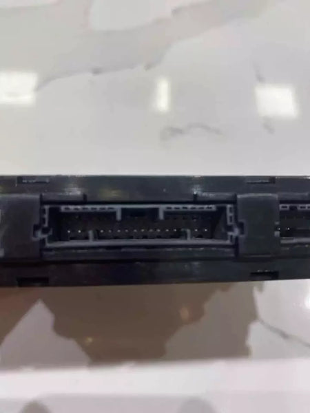 UNIDADE DE CONTROLE DE ENTRADA SEM CHAVE COM BLOQUEIO DE ROUBO INTELIGENTE LEXUS NX300 2021 OEM 8999078230