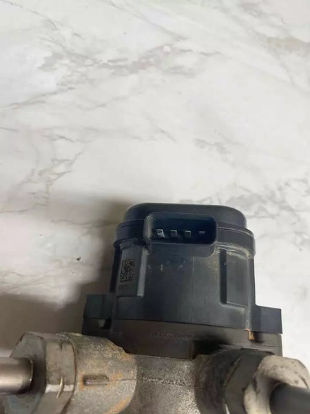 Conjunto del motor de la bomba de refrigerante de la transmisión Toyota Highlander 2021 OEM 0810G861