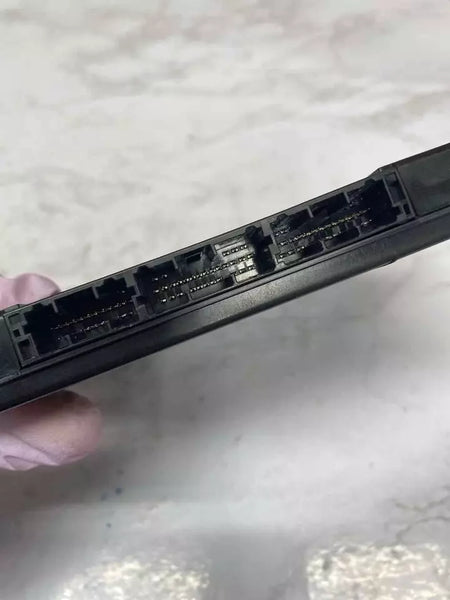 Módulo de control BCM multired Toyota Corolla Sedán 2020 21 22 23 OEM 8922102590
