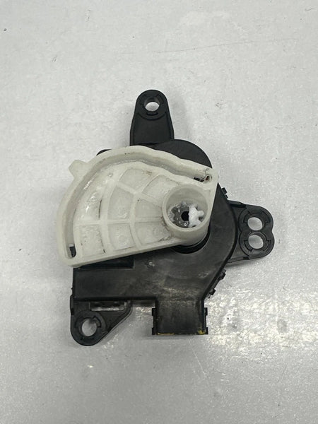 2018 HYUNDAI SANTA FE AIR FLAP MOTOR ACTUATOR MOTOR HVAC AC ASSY OEM D267EBAAA01