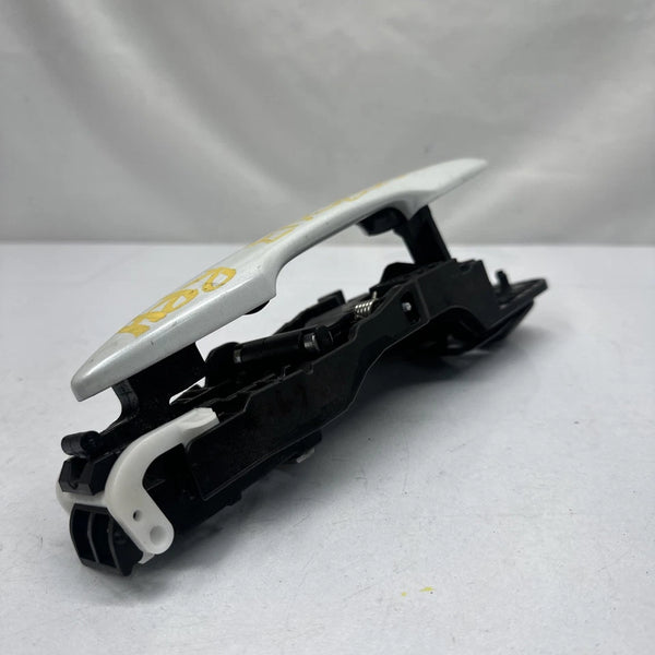 20 TO 24 TOYOTA COROLLA OUTSIDE DOOR HANDLE REAR RIGHT SIDE 6920312170 089 WHITE