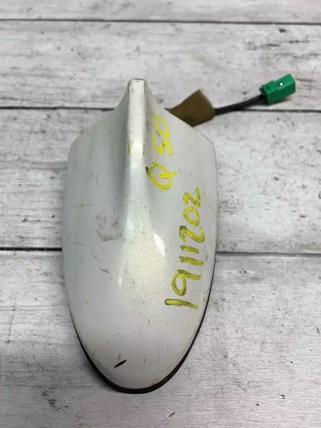 Infiniti Q50 radio antenna fm 14 19 roof shark fin white code QAA OEM 259754HB0A
