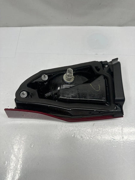 2020 2021 CHEVROLET EQUINOX TAIL LIGHTLEFT SIDE LIFTGATE MOUNTED ASSY OEM 84774015
