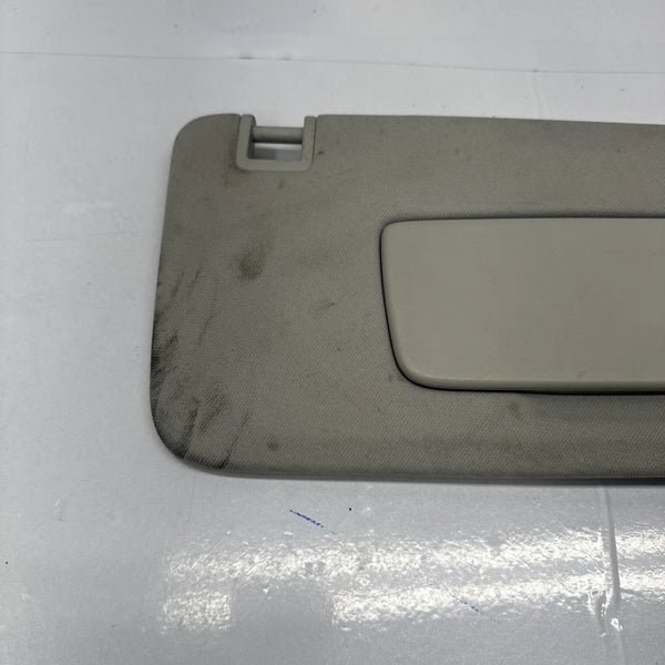 2018 TO 2021 CHEVROLET TRAVERSE SUN VISOR RIGHT SIDE GRAY COLOR ASSY OEM 84849725