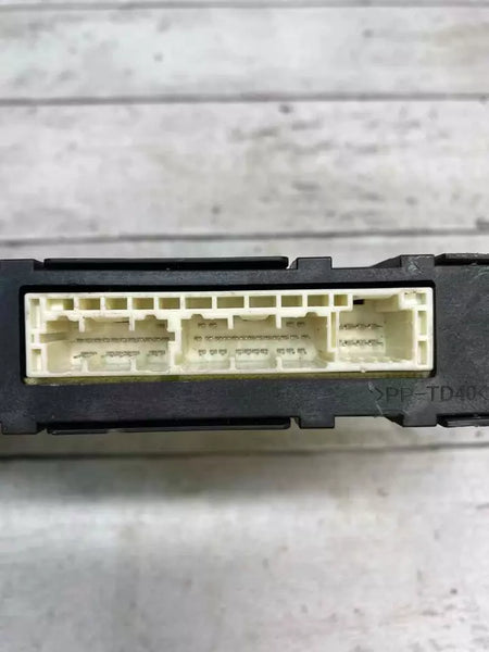 Toyota Corolla climate control module 20 21 22 23 hvac ac unit sedan 8865002L30