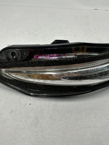 2014 TO 2022 TOYOTA 4RUNNER DOOR MIRROR LEFT SIDE PUDDLE LAMP TURN SIGNAL OEM A045053