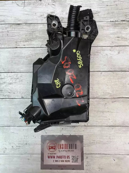 18 19 20 TOYOTA CHR RELÉ DE LA CAJA DE FUSIBLES DEL MOTOR CONJUNTO DE LA CAJA DE FUSIBLES DEL MOTOR OEM 8266610040