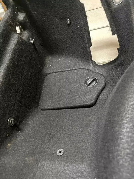 14 15 16 17 18 19 MERCEDES CLA250 TAMPA DO PORTA-MALAS LADO ESQUERDO OEM 1176907300