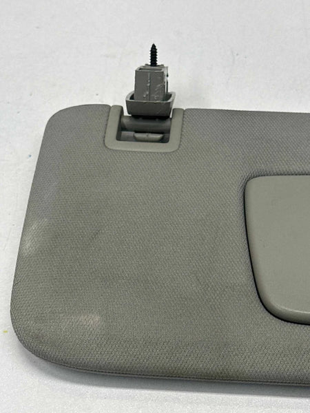 2020 TO 2024 CHEVROLET EQUINOX SUN VISOR RIGHT PASSANGER SIDE ASSEMBLY OEM 84556373