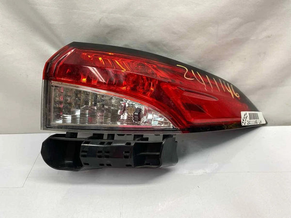 2020 TO 2024 TOYOTA COROLLA TAIL LIGHT LEFT SIDE QUARTER PANEL OEM 8156002C10 SEDAN