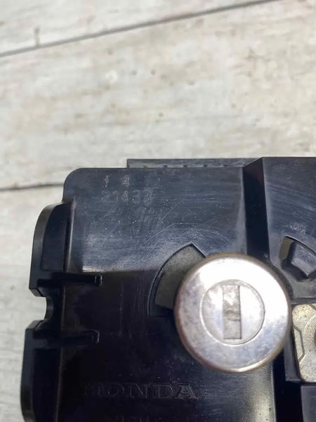 Honda Accord trunk lid 2018 2019 2020 2021 2022 keylock cylinder assy OEM TL01M