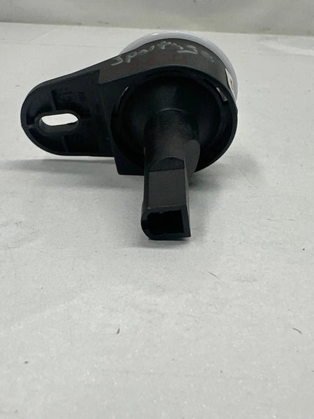 2021 JEEP GRAND CHEROKEE INTERIOR COURTESY LIGHT LAMP OEM 68395784AA