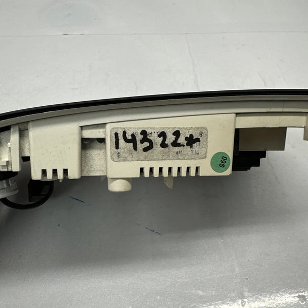 2015 TO 2018 AUDI Q3 OVERHEAD CONSOLE ROOF FRONT CENTER DOOM LIGHT OEM 8X0947135AK6PS