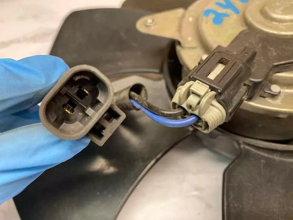 11 12 13 14 15 16 17 18 19 20 MOTOR DE ENFRIAMIENTO ELÉCTRICO MITSUBISHI OUTLANDER SPORT OEM MR993933 CON CUCHILLAS