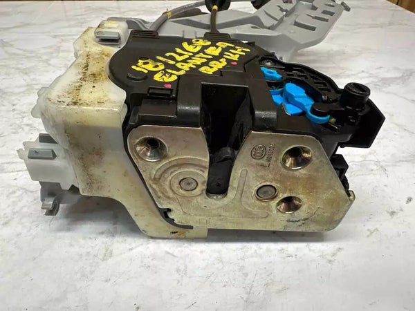 2011 12 13 14 15 16 HYUNDAI ELANTRA ACTUADOR DE CERRADURA DE PUERTA TRASERA DERECHA SED OEM 814203X010