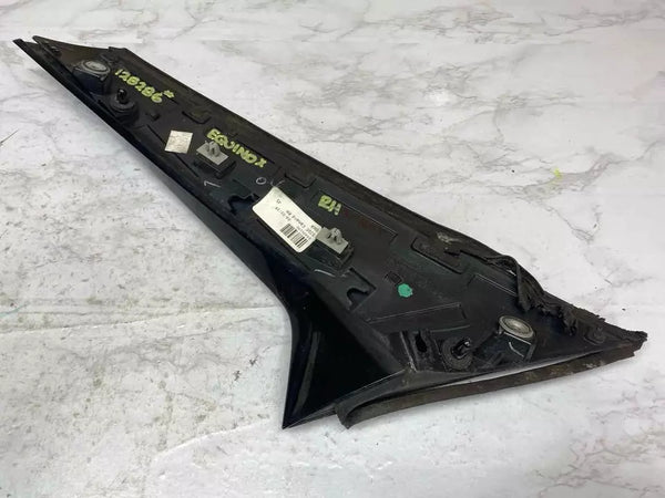 18 19 20 21 22 23 CHEVROLET EQUINOX MOLDURA DE APLIQUE DEL LADO DERECHO DEL PORTON TRASERO OEM 84214228