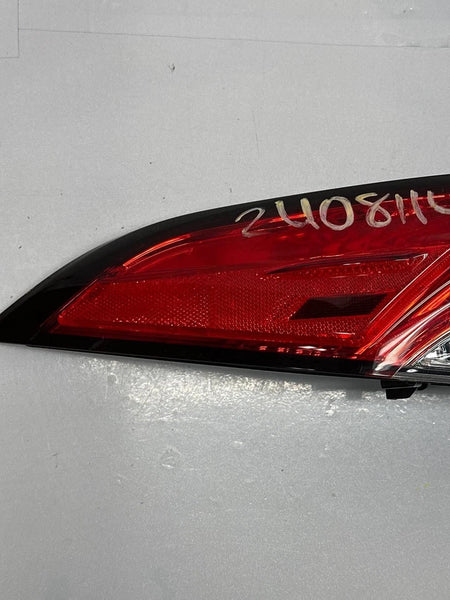 2020 TO 24 TOYOTA COROLLA TAIL LIGHT LEFT SIDE QUARTER PANEL OEM 8156112D10 SEDAN