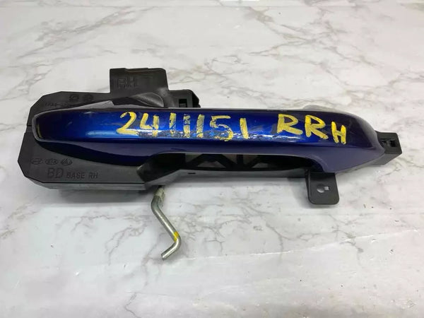 19 20 21 22 23 KIA FORTE DOOR HANDLE OUTSIDE REAR RIGHT SIDE BLUE CODE B2R OEM 82661M6110