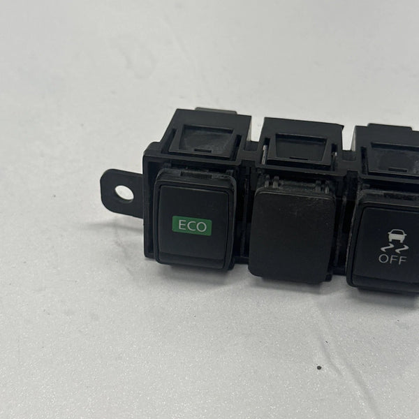 2013 TO 2018 NISSAN SENTRA DASH SWITCH ECO TRACTION OFF CONTROL OEM 689TU3SG0A