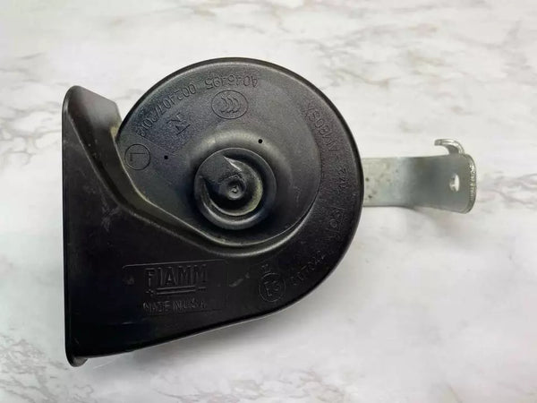 18 19 20 21 22 23 CHEVROLET TRAVERSE BOCINA SIRENA TONO BAJO NOTA ASSY OEM 84088934