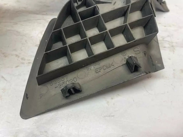 Cubierta del limpiaparabrisas del lado izquierdo del Toyota 4Runner (2010 a 2023) OEM 5386735020