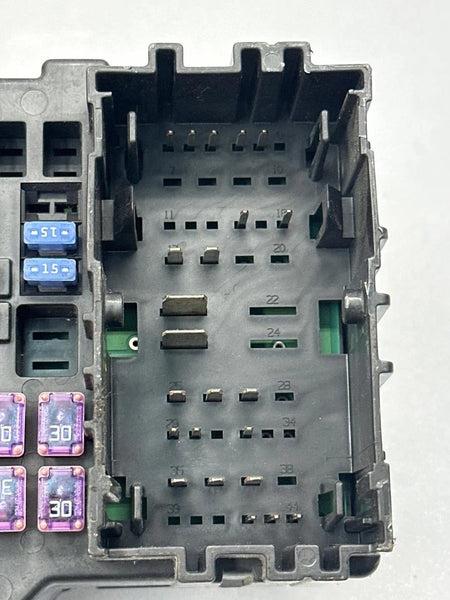 2019 CHEVY SILVERADO 1500 JUNCTION BOX JUNCTION FUSE RELAY BLOCK OEM 23459420