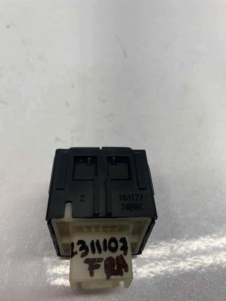 2021 TOYOTA CHR LOCK SWITCH FRONT RIGHT SIDE DOOR LOCK SWITCH ASSY OEM 193177