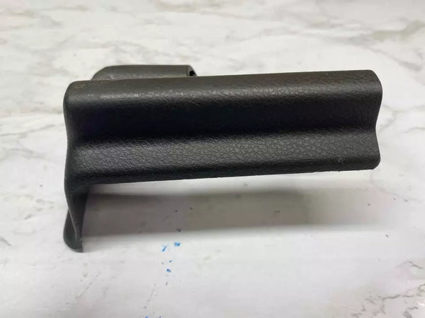 2014 15 16 17 18 19 MERCEDES CLA250 ASIENTO DELANTERO LADO DERECHO CUBIERTA DE MOLDURA DEL MARCO DE LA VÍA 1769192000
