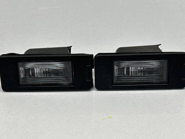 2018 TO 2023 CHEVROLET EQUINOX LICENSE PLATE LIGHTS REAR PAIR ASSY ASSY OEM 13590043