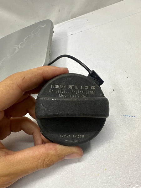2018 TO 2020 NISSAN ROGUE FUEL TANK DOOR GAS CAP LID ASSY OEM G88309TGMA K23 SILVER