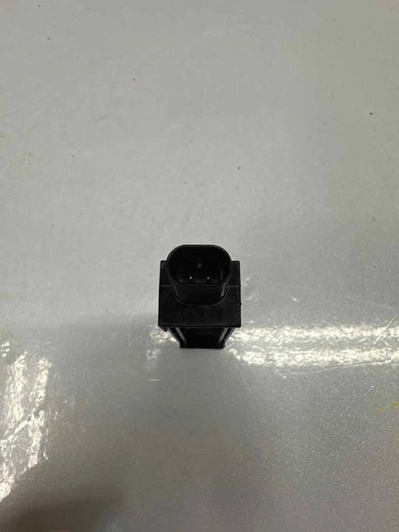2018 TO 2024 CHEVROLET EQUINOX KEYLESS ENTRY ANTENNA RECEIVER MODULE OEM 13580789