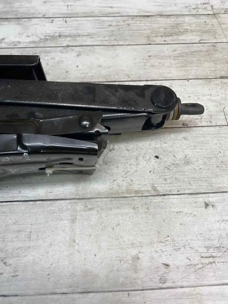 RANGE ROVER SPORT SPARE TIRE JACK ASSEMBLY 06 07 08 09 10 11 12 13 OEM LR022601