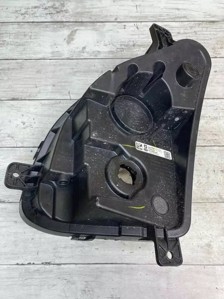 Chevrolet Equinox turn signal 18 to 21 front lamp right side OEM assy 84226246