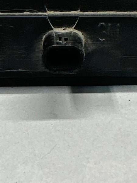 2018 TO 2023 CHEVROLET TRAVERSE 3RD BRAKE LIGHT AVOIDANCE LAMP ASSY OEM 84320729