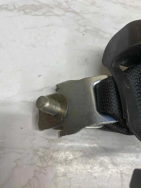 2020 TOYOTA COROLLA SEAT BELT REAR MIDDLE CENTER BUCKLE ASSEMBLY OEM 1152542