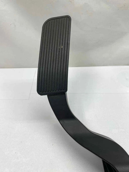 2020 GMC YUKON ACCELERATOR PEDAL PEDAL ACCELERATOR ASSEMBLY 5.3L OEM 84710341