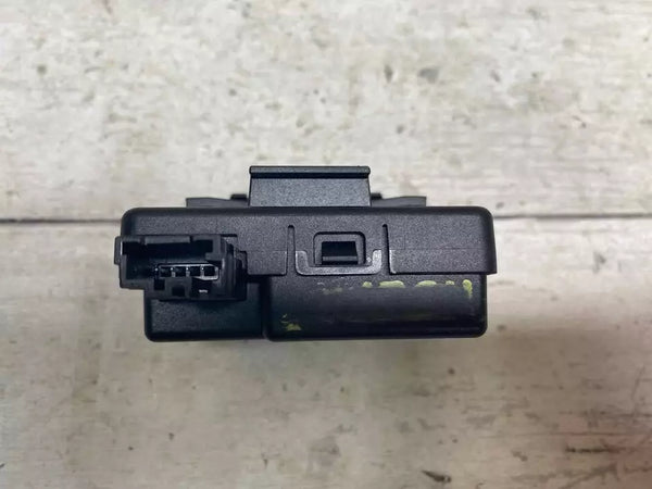 20 21 22 CHEVROLET TRAIL BLAZER KEYLESS ENTRY RECEIVER CONTROL UNIT OEM 13540045