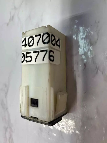 20 21 22 23 24 MAZDA CX-30 CENTRAL CONSOLE USB ADAPTADOR DE PORTA DE ENTRADA AUXILIAR BDGF669U0A OEM