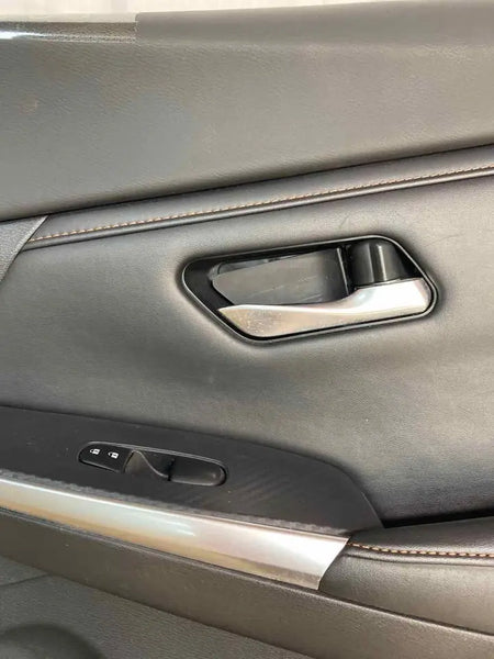 Nissan Sentra Door Panel trim 2020 a 2022 Frente Direita Couro Preto 809A06lB0C