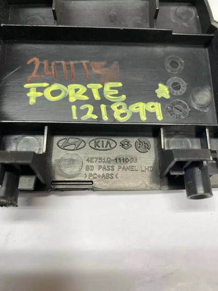 19 20 21 KIA FORTE INTERRUPTOR DE VENTANA DELANTERO DERECHO CUBIERTA DE MOLDURA SOLAMENTE OEM 4E75101110