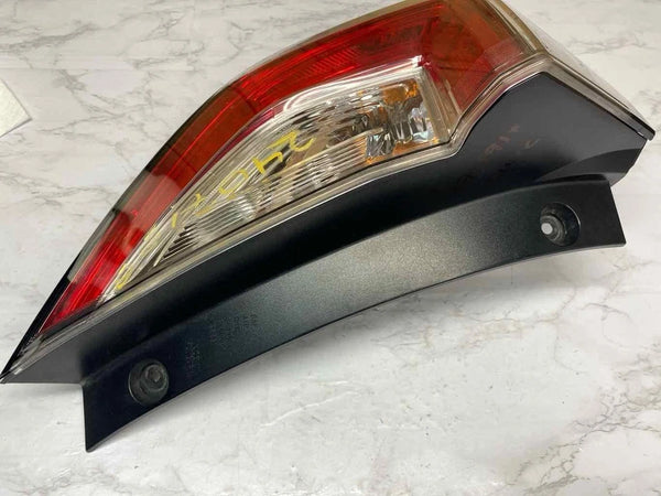 2017 TO 2021 HONDA CIVIC TAIL LIGHT LEFT SIDE QUARTER HATCHBACK OEM 33550TGGA01